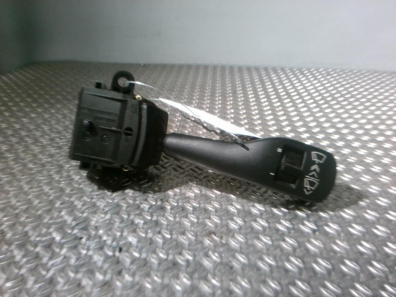 Commodo d'essuie glaces BMW SERIE 5 E39 TOURING PHASE 1 BREAK Diesel - 1