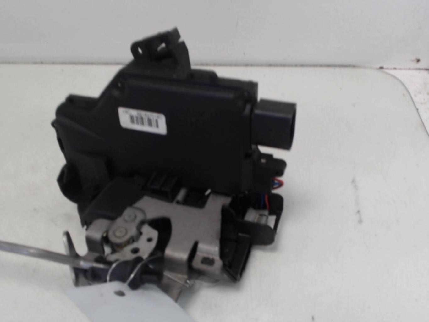Chiusura centralizzata anteriore destra AUDI A4 2 PHASE 1 Gasolina - 1