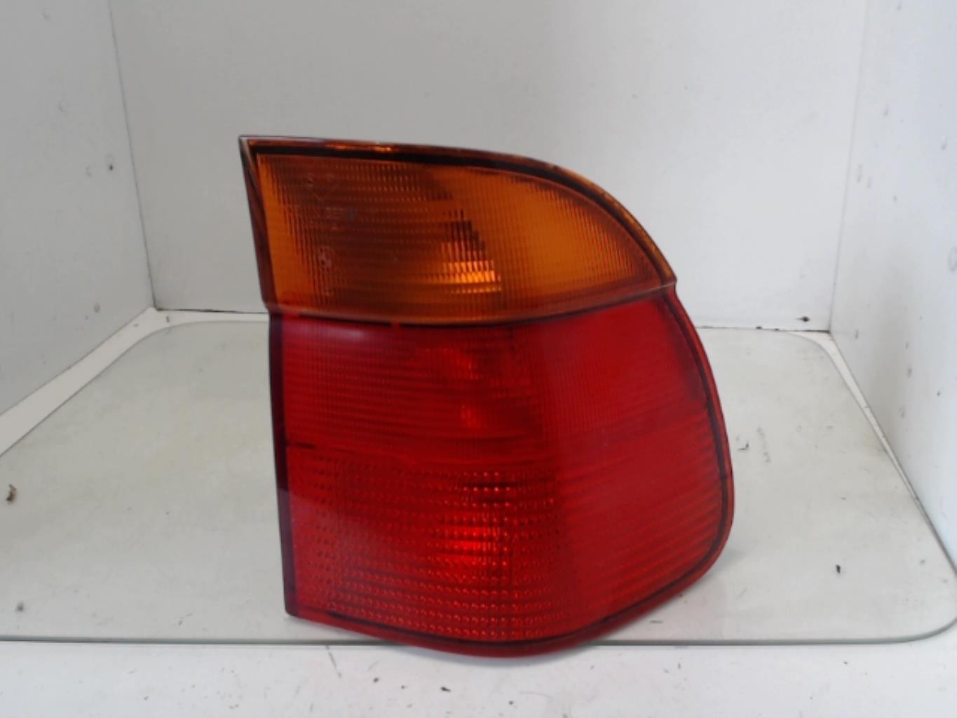 Fanale posteriore principale destro (luci) BMW SERIE 5 E39 TOURING PHASE 1 BREAK Diésel - 1
