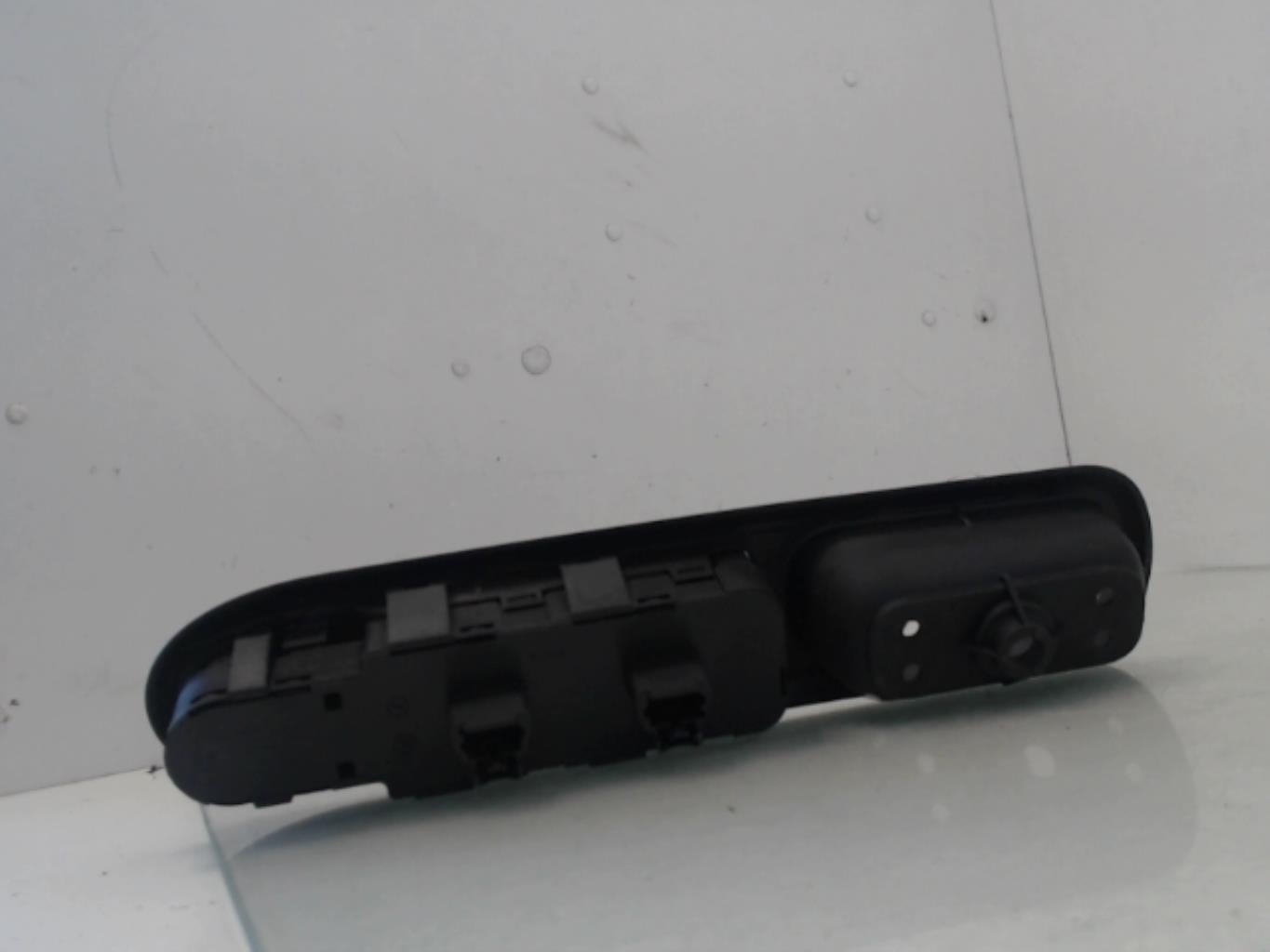 Interruttore alzacristalli PEUGEOT 407 PHASE 1 Diésel - 1
