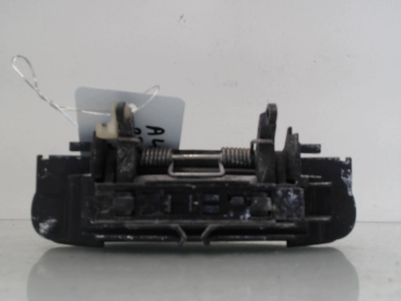 Maniglia portiera posteriore sinistra AUDI A4 2 PHASE 1 Gasolina - 1