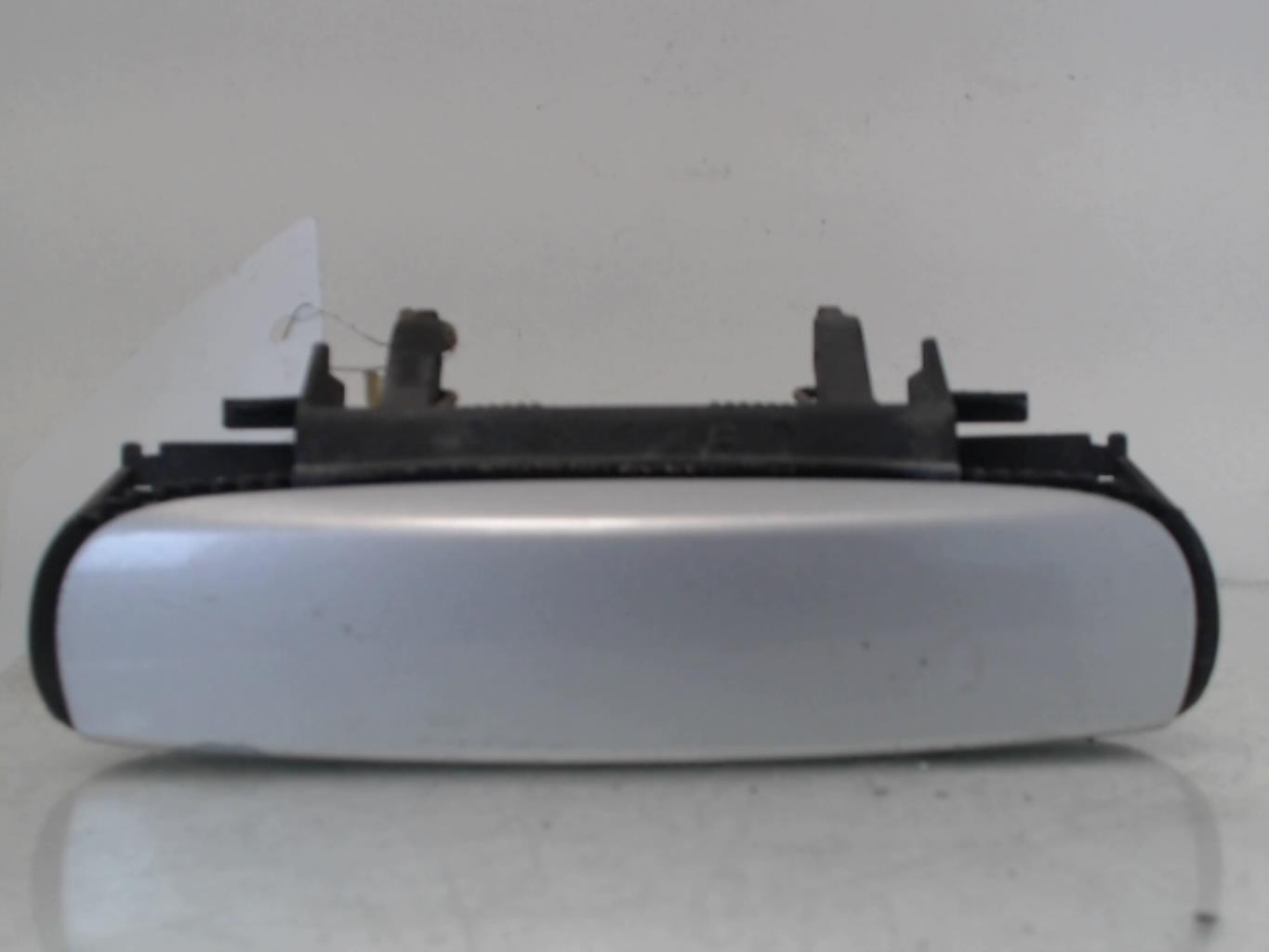 Maniglia portiera anteriore destra AUDI A4 2 PHASE 1 Gasolina - 1