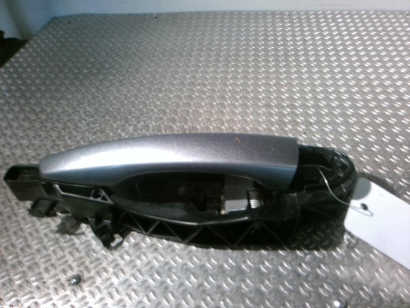 Maniglia portiera anteriore sinistra CITROEN C3 3 PHASE 1 Gasolina - 1