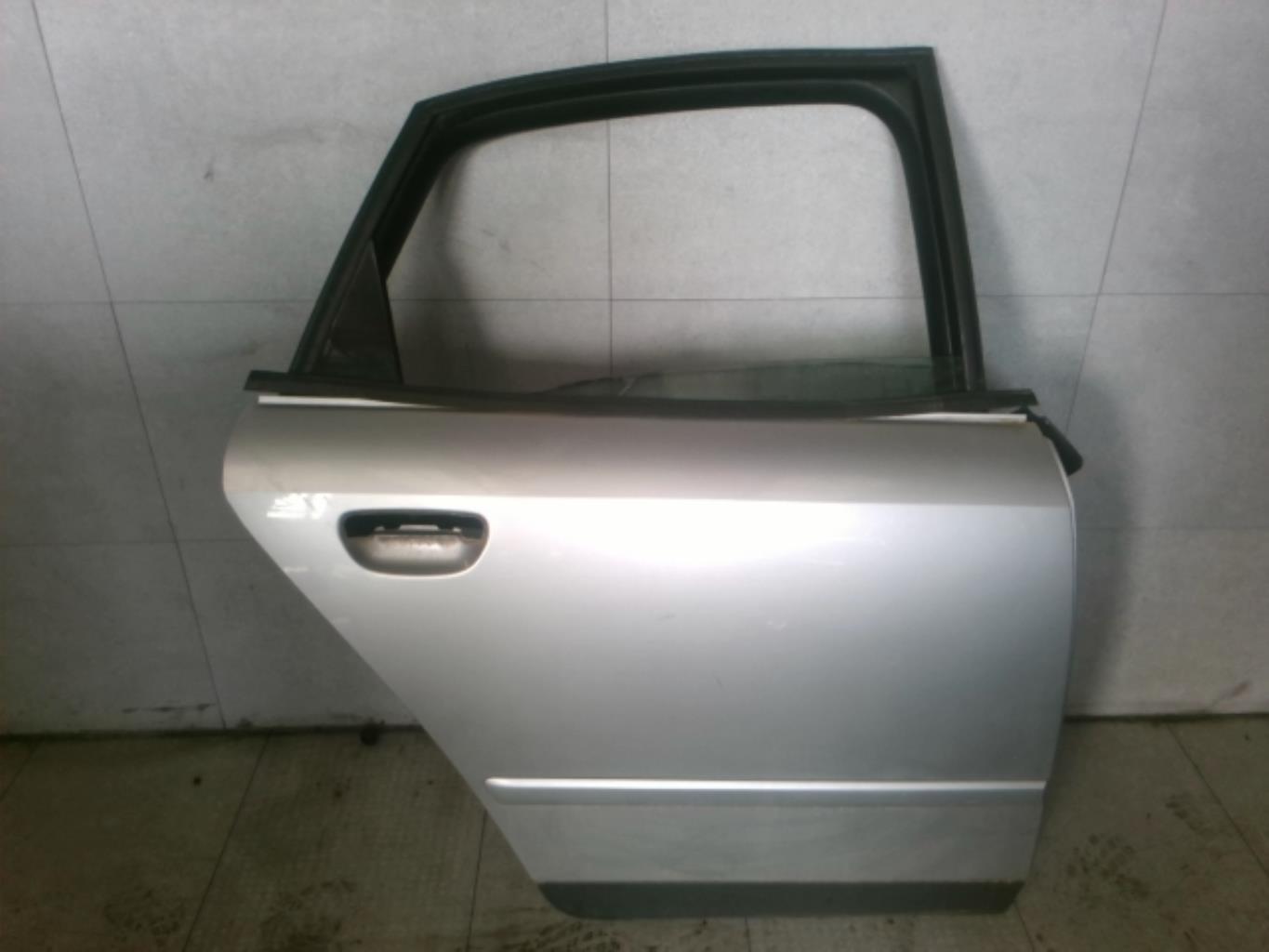 Porte arriere droit AUDI A4 2 PHASE 1 Essence - 1