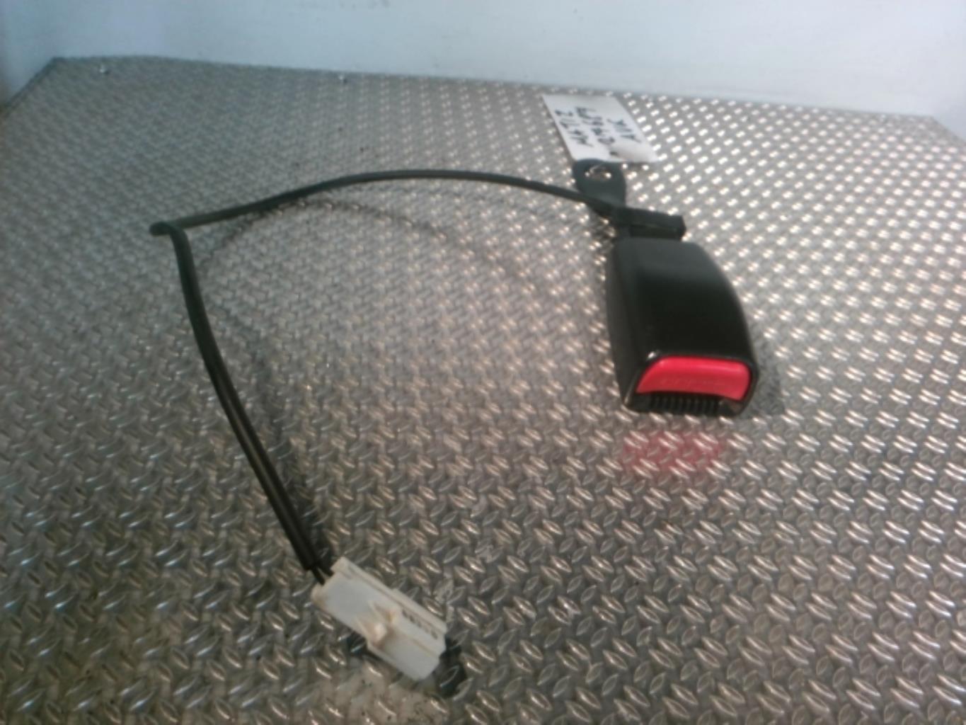 Aggancio cintura sicurezza anteriore sinistro CHEVROLET MATIZ 2 Gasolina - 1