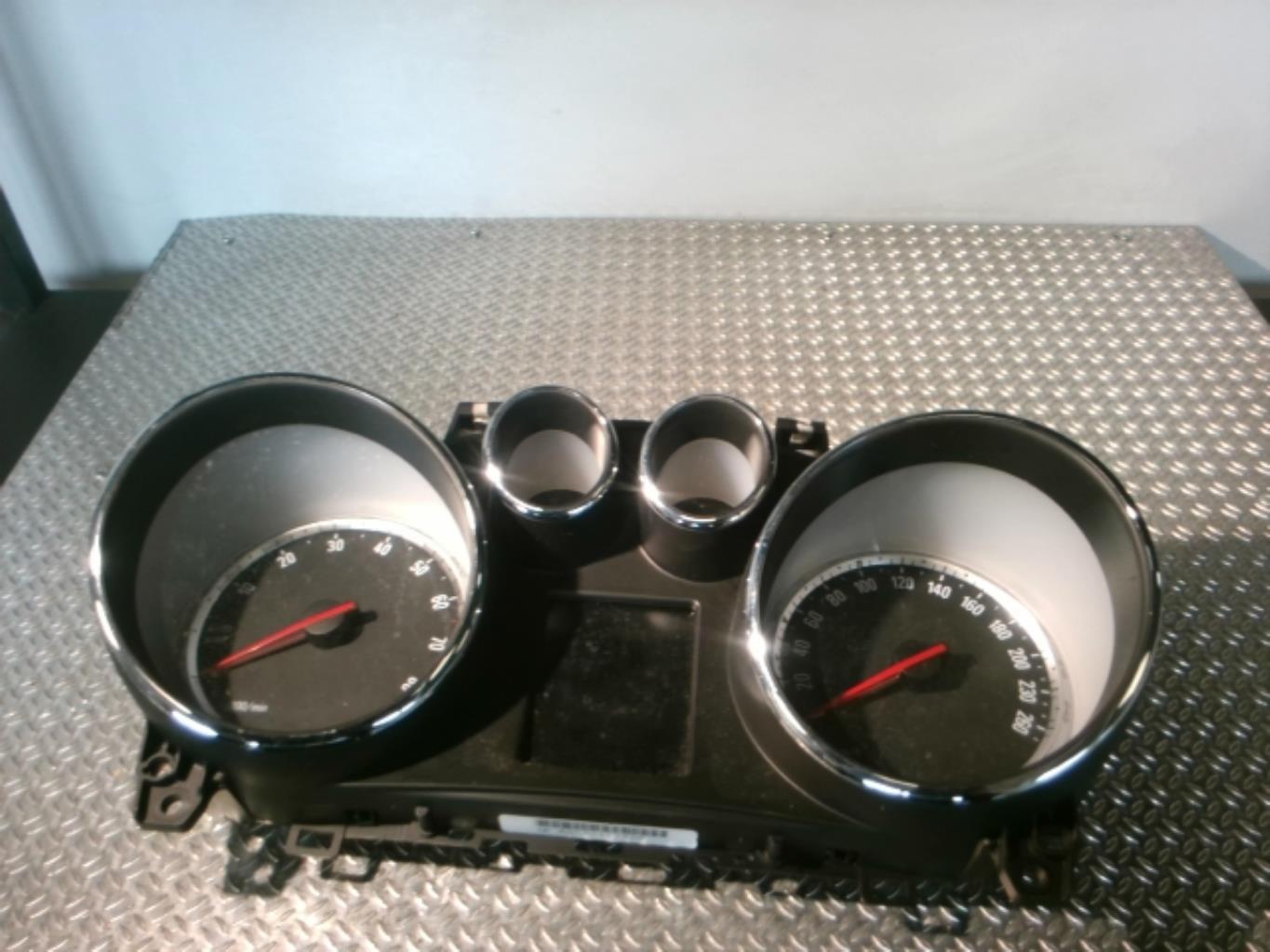 Tachimetro OPEL MOKKA 1 PHASE 1 Gasolina - 1