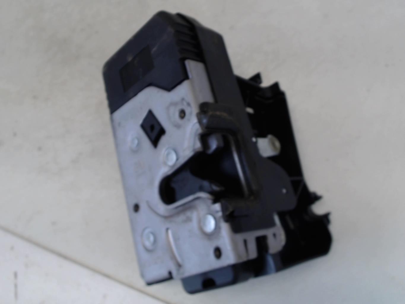 Chiusura centralizzata posteriore sinistra RENAULT TRAFIC 2 PHASE 2 Diésel - 1