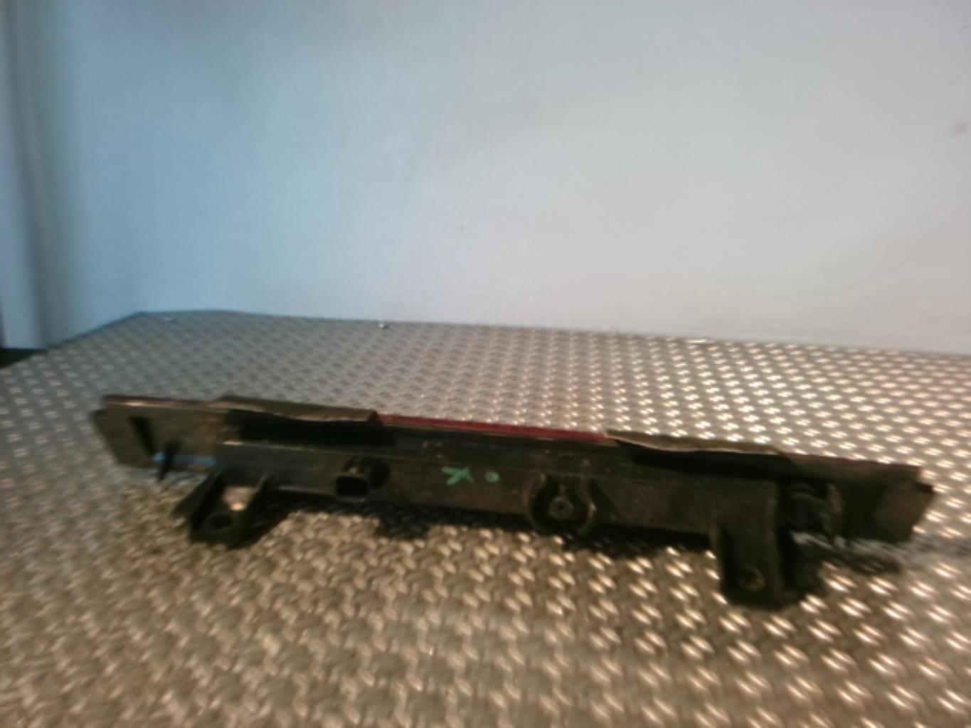 Luce stop centrale RENAULT CAPTUR 1 PHASE 1 Gasolina - 1