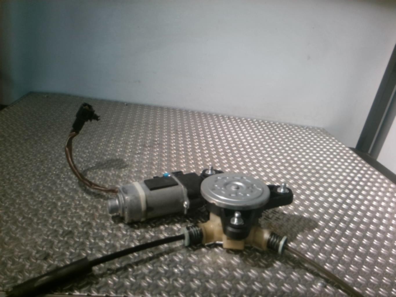 Alzacristalli elettrico anteriore destro CHEVROLET MATIZ 2 Gasolina - 1
