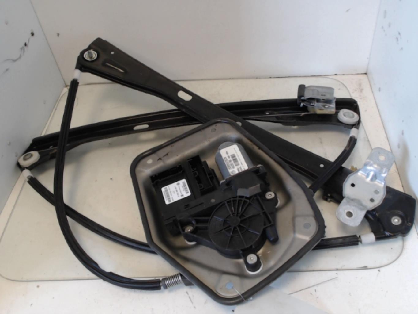 Alzacristalli elettrico anteriore destro VOLKSWAGEN GOLF 5 Gasolina - 1