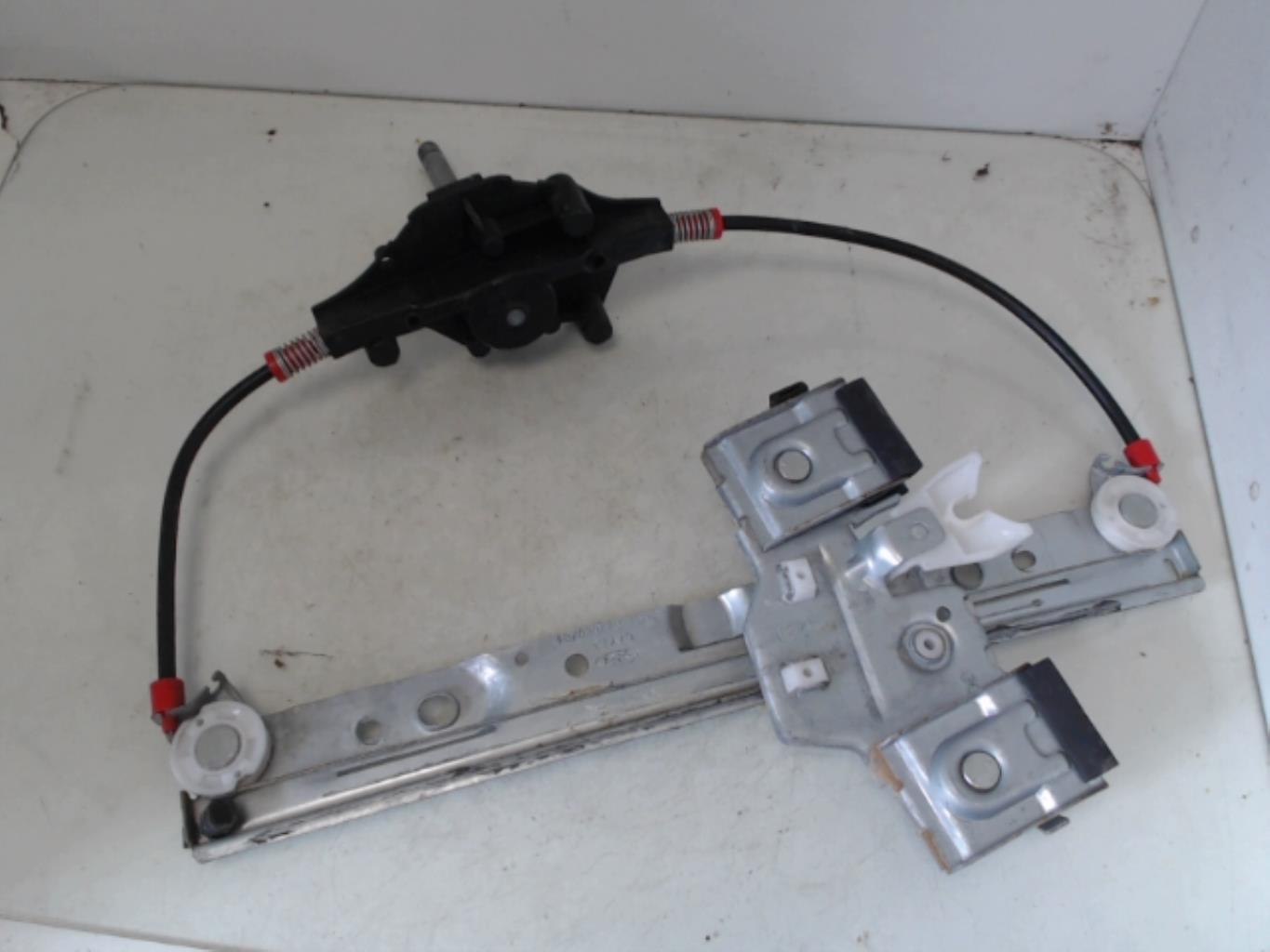 Alzacristalli manuale posteriore sinistro FORD FIESTA 6 PHASE 1 Diésel - 1