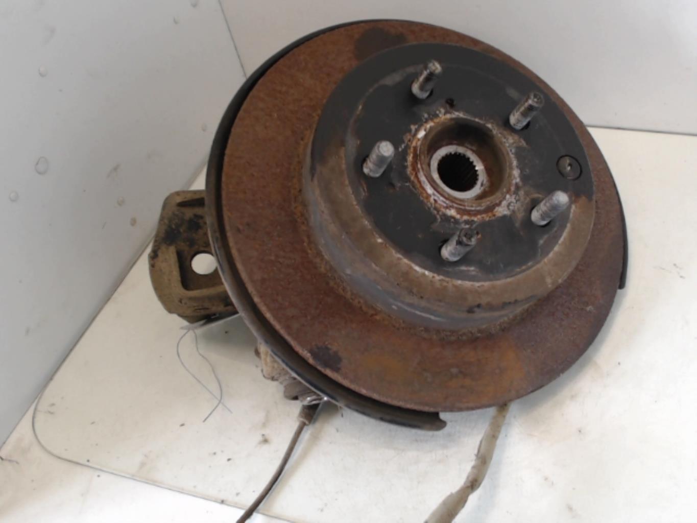 Mozzo posteriore sinistro TOYOTA RAV4 3 PHASE 1 Diésel - 1