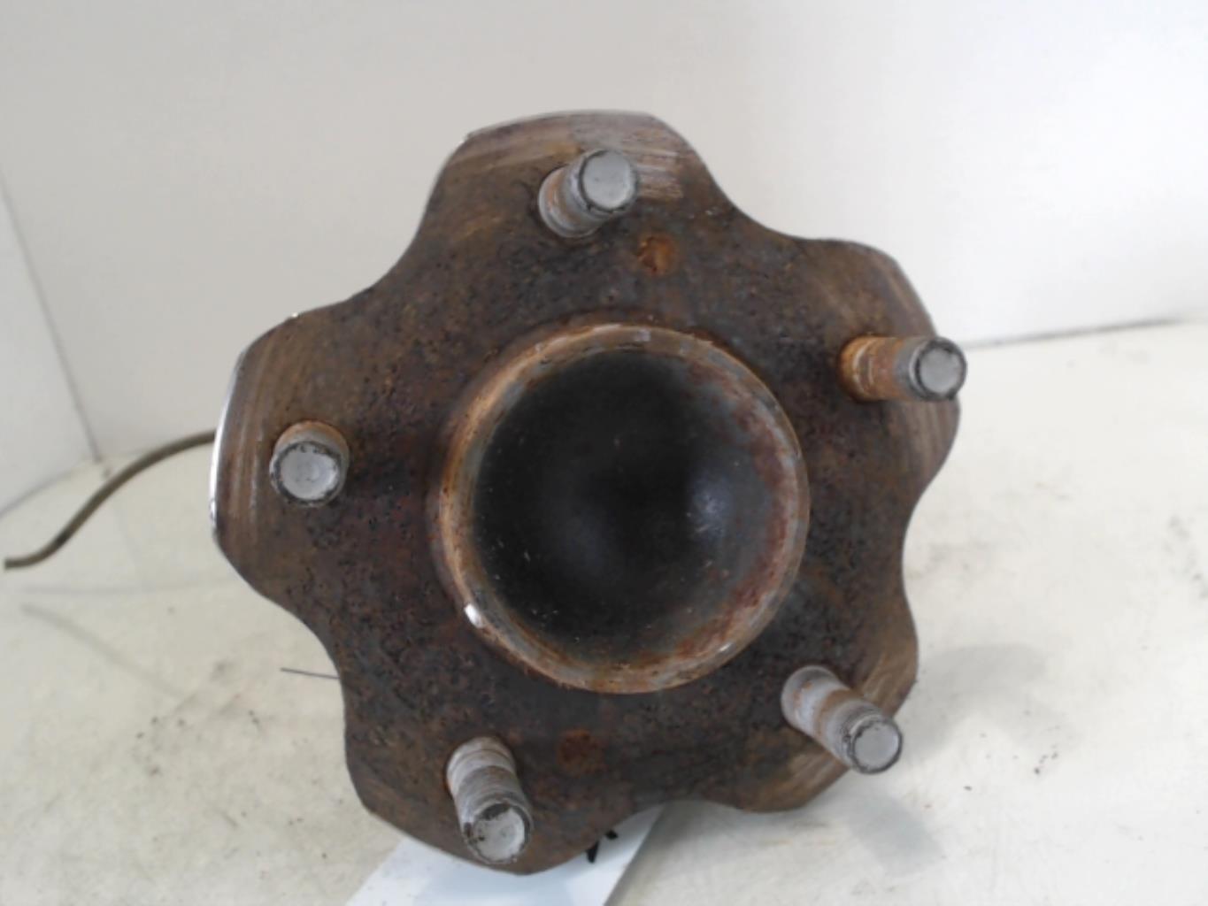 Mozzo posteriore sinistro NISSAN JUKE 1 PHASE 2 Diésel - 1