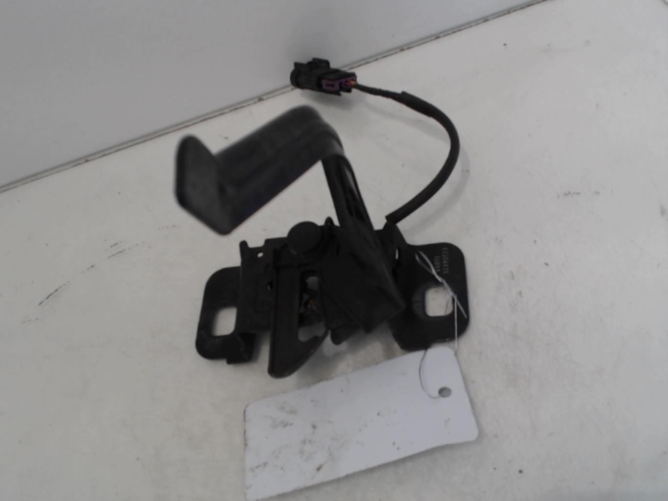 Poignee d'ouverture de capot OPEL MOKKA 1 PHASE 1 Essence - 1