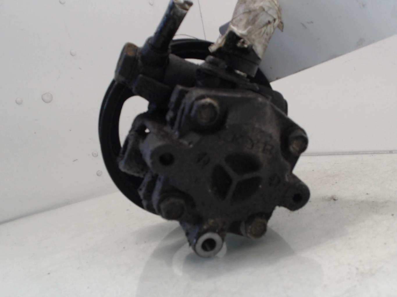 Pompe de direction PEUGEOT 4007 Diesel - 1