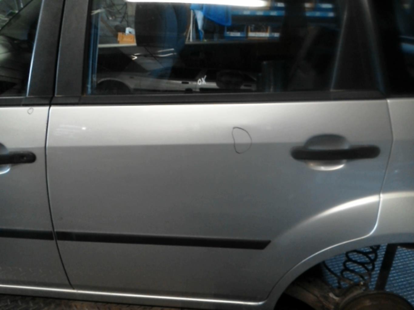 Portiera posteriore sinistra FORD FIESTA 5 PHASE 1 Diésel - 1
