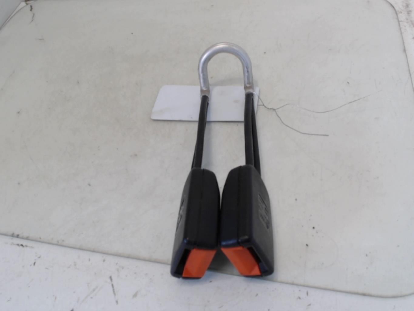 Aggancio cintura sicurezza posteriore destro VOLKSWAGEN GOLF 3 Gasolina - 1