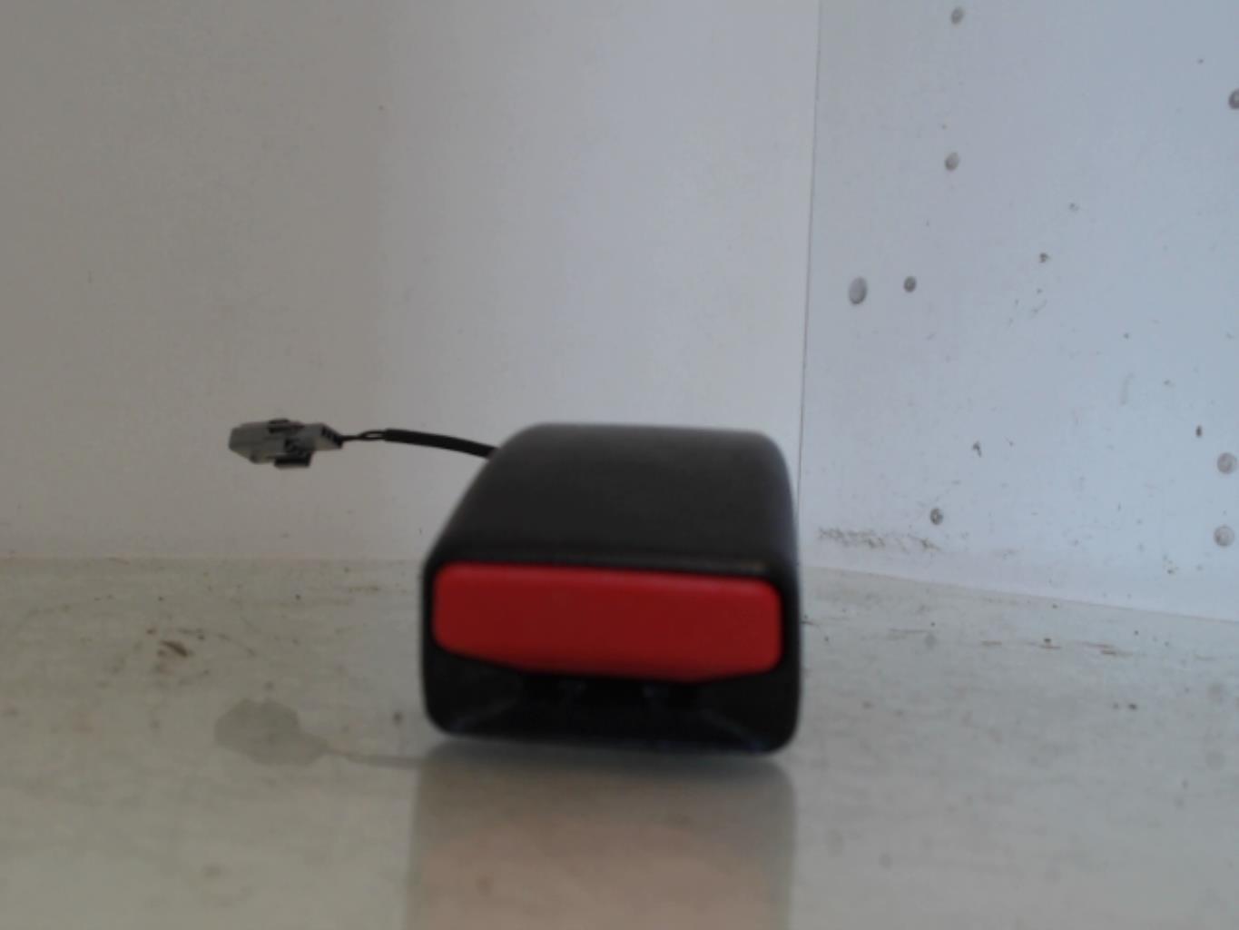 Aggancio cintura sicurezza anteriore sinistro RENAULT CLIO 4 PHASE 2 Gasolina - 1