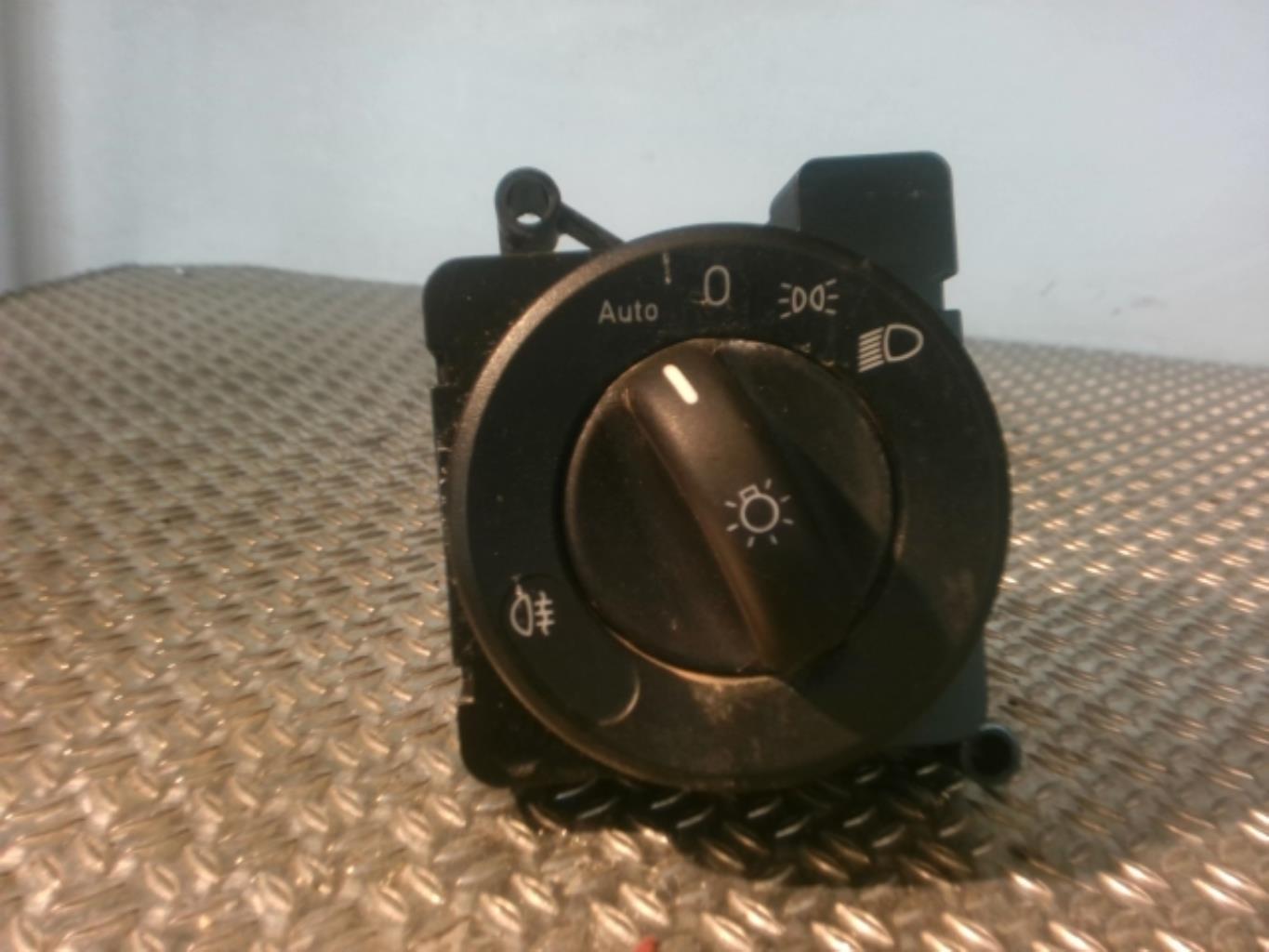 Commande de phare MERCEDES CITAN 1 415 Diesel - 1