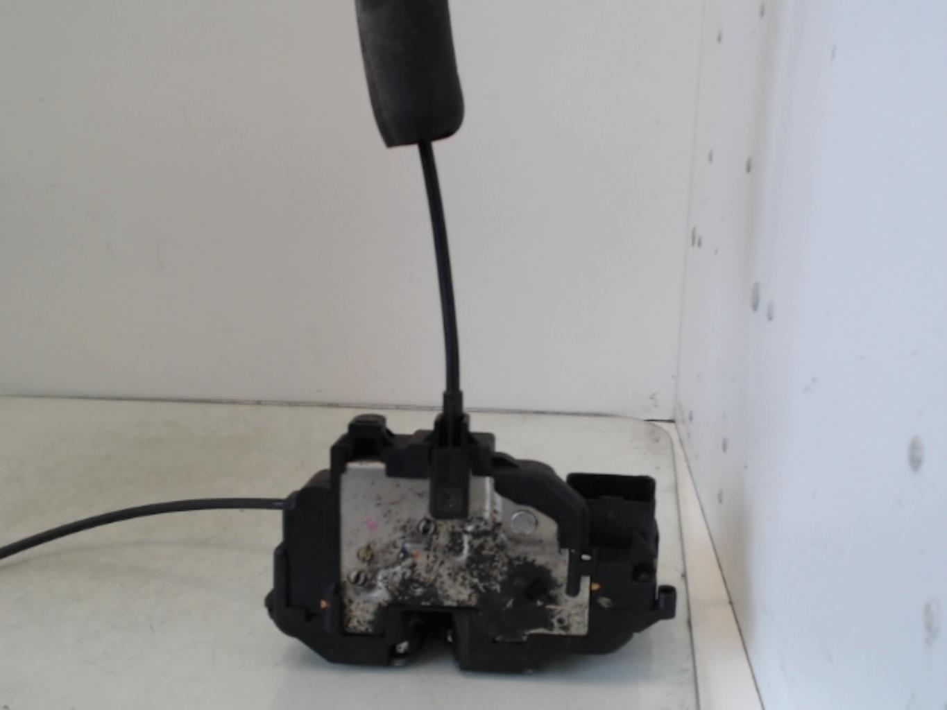 Chiusura centralizzata posteriore sinistra RENAULT MEGANE 3 PHASE 1 Diésel - 1