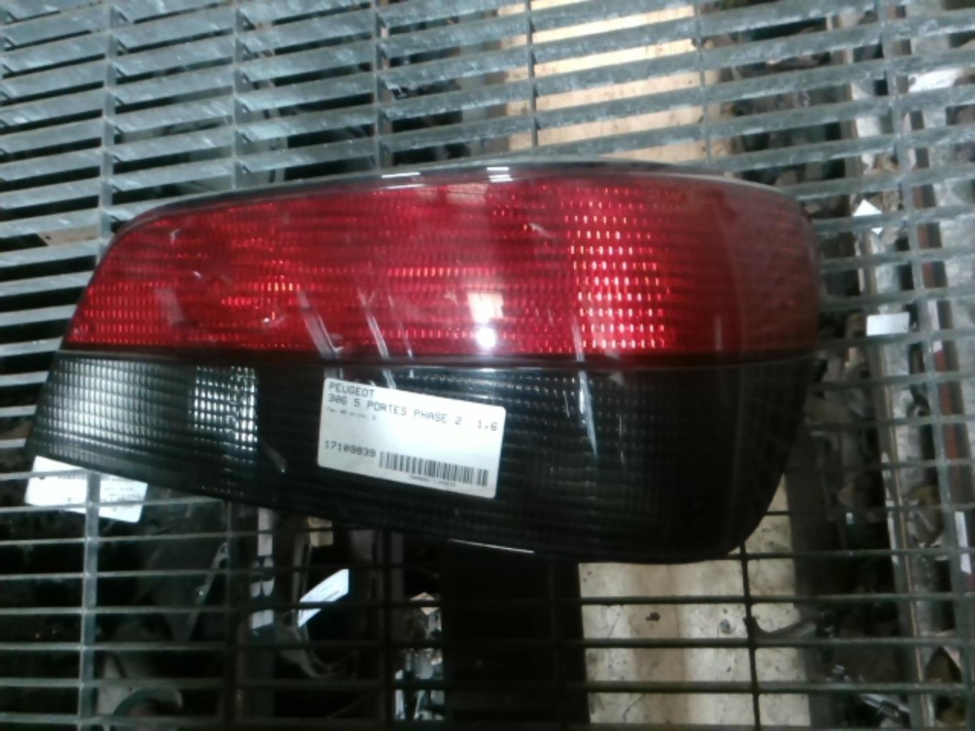 Fanale posteriore principale destro (luci) PEUGEOT 306 PHASE 2 Gasolina - 1