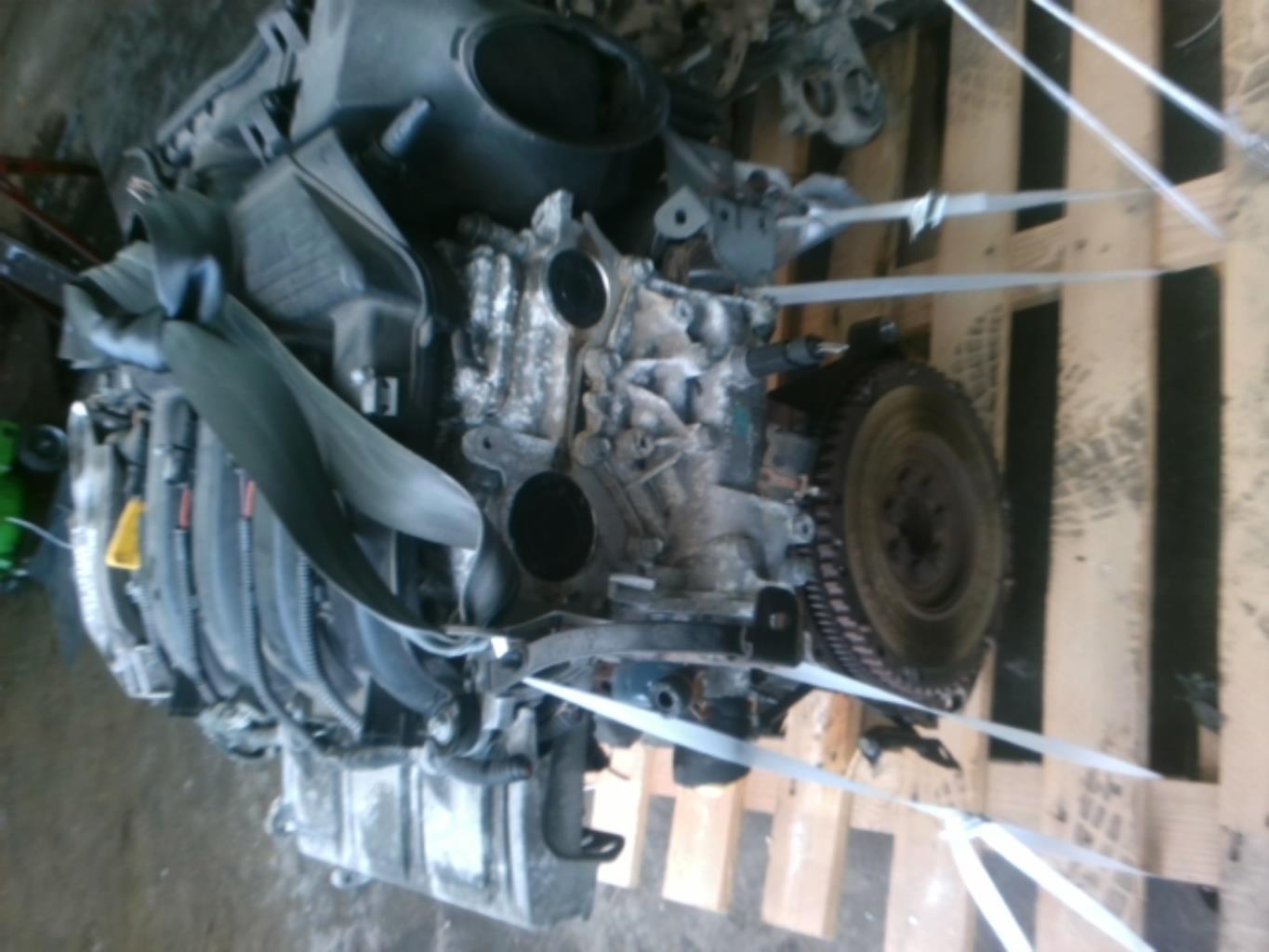 Motor RENAULT LAGUNA 2  - 1