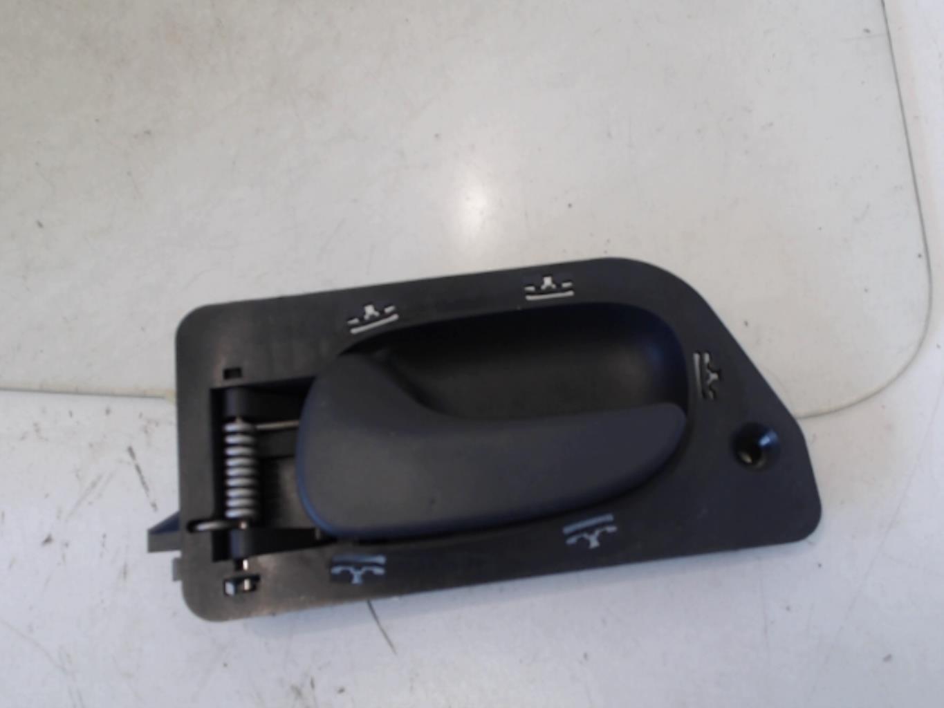 Maniglia interna posteriore sinistra RENAULT LAGUNA 1 PHASE 2 Gasolina - 1