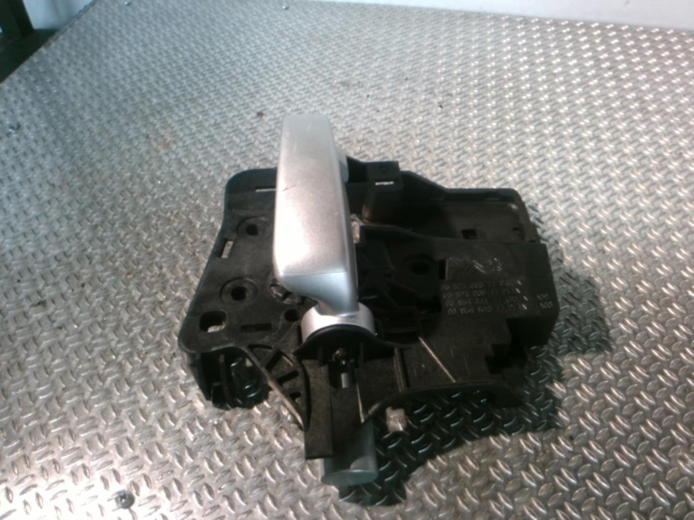 Maniglia interna portiera laterale destra CITROEN BERLINGO 2 PHASE 1 Diésel - 1