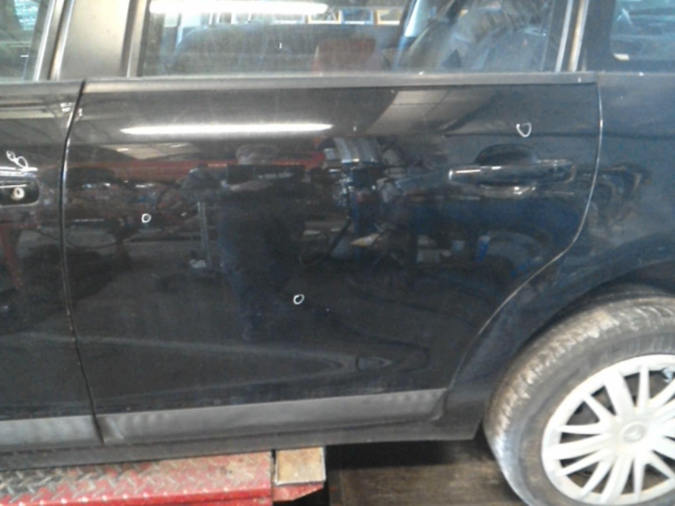 Portiera posteriore sinistra CITROEN C4 1 PHASE 2 Diésel - 1
