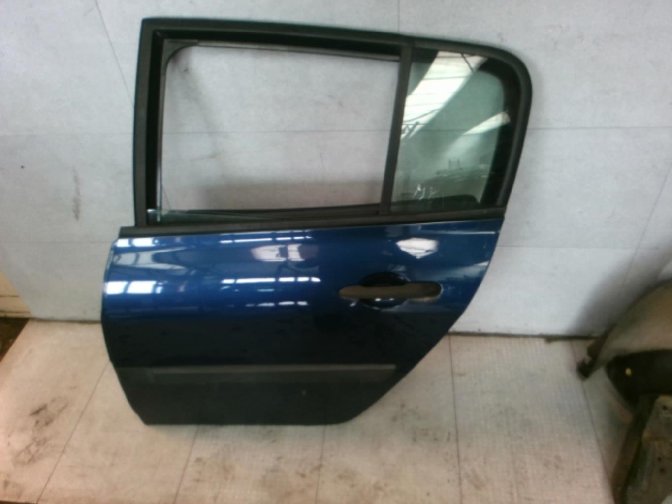 Portiera posteriore sinistra RENAULT MEGANE 2 PHASE 1 Diésel - 1