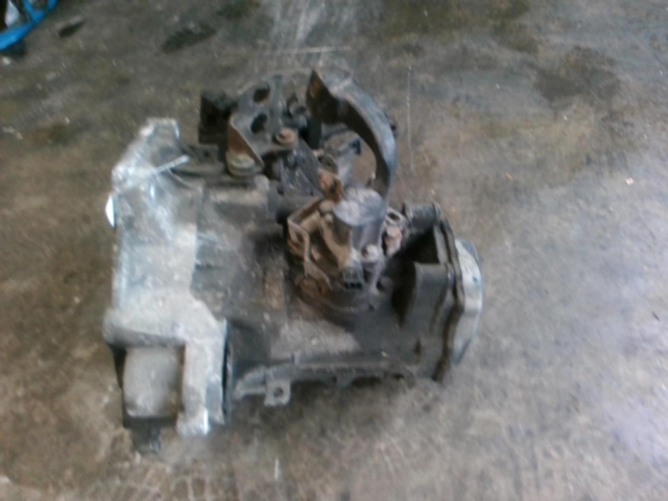 Boite de vitesses VOLKSWAGEN GOLF 3 Diesel - 1