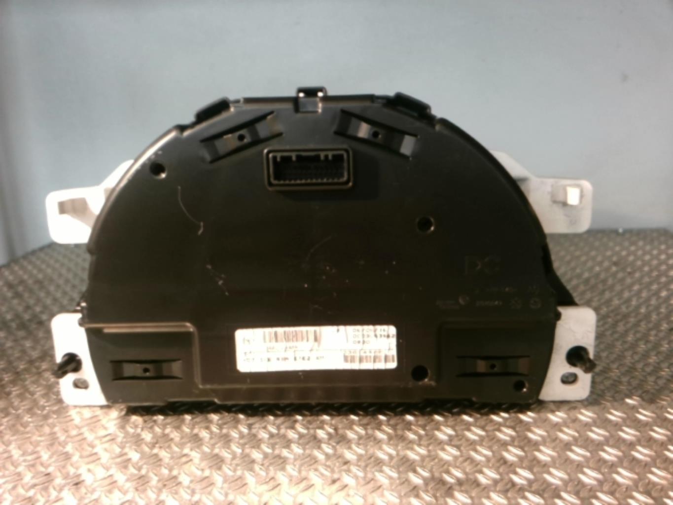 Compteur RENAULT TWINGO 3 PHASE 1 Essence - 1