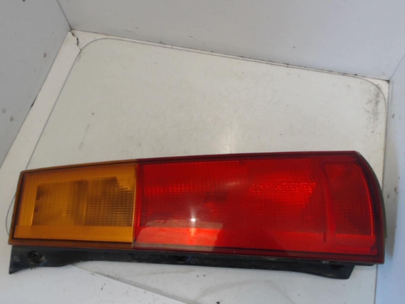 Fanale posteriore principale destro (luci) HONDA CR-V 1 Gasolina - 1
