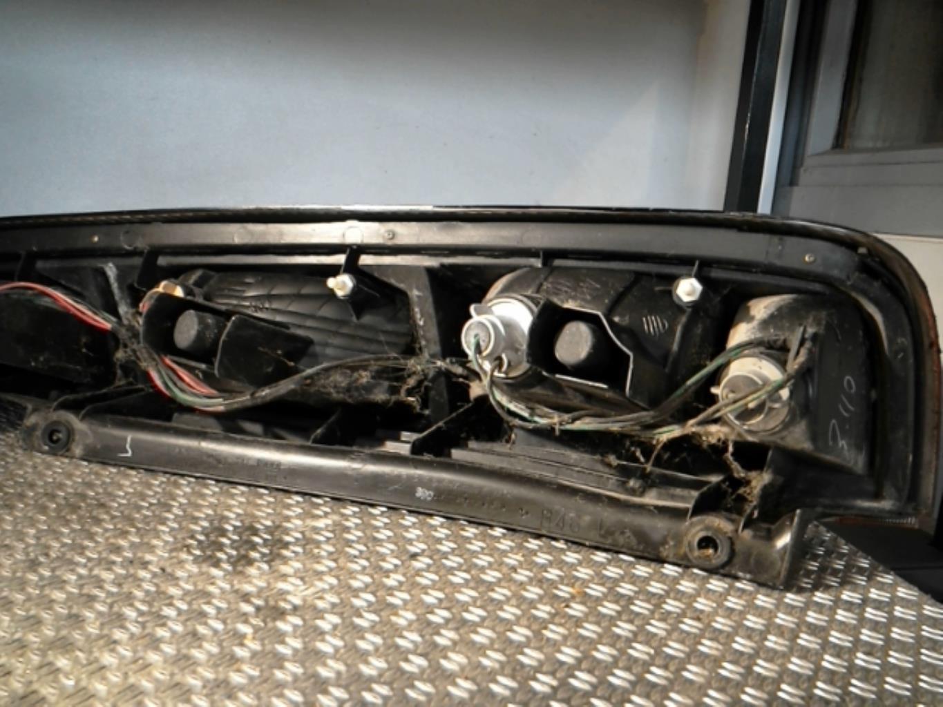 Fanale posteriore principale sinistro (luci) NISSAN X-TRAIL 1 PHASE 2 Diésel - 1