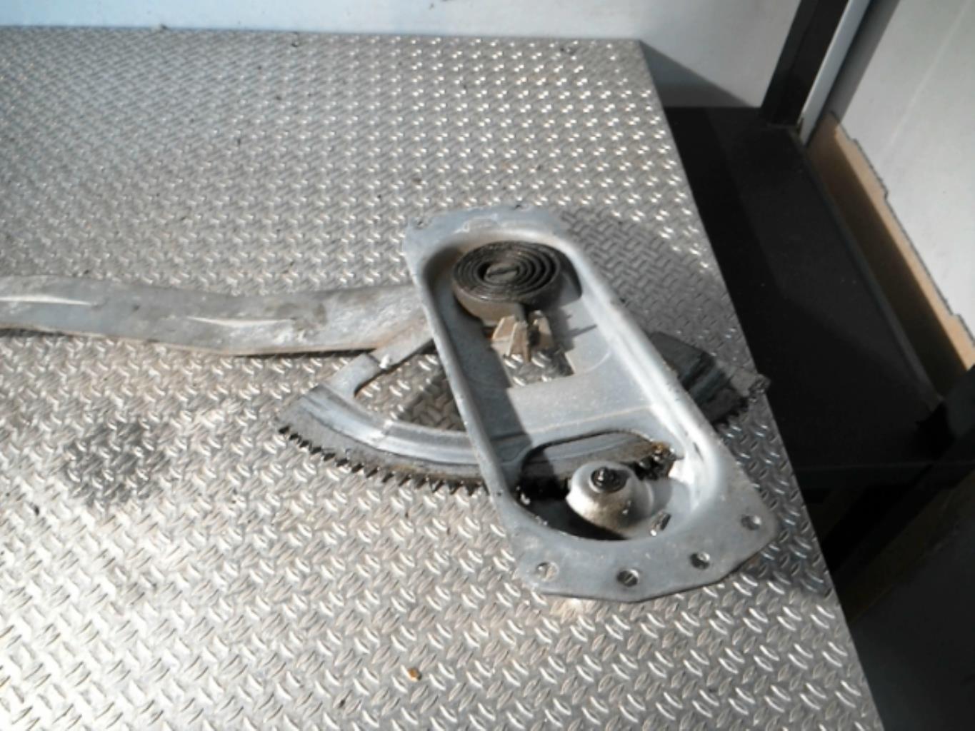 Alzacristalli manuale anteriore sinistro FORD TRANSIT 2 PHASE 2 Diésel - 1