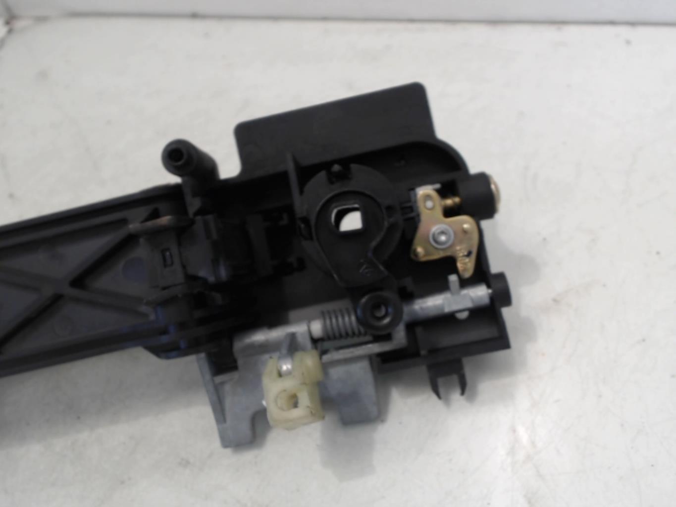 Maniglia portiera anteriore sinistra FORD MONDEO 2 Gasolina - 1