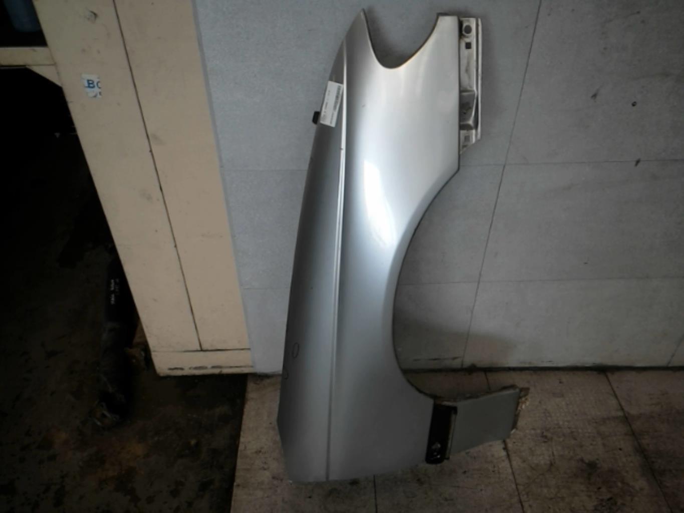 Aile avant droit OPEL OMEGA B PHASE 1 Diesel - 1