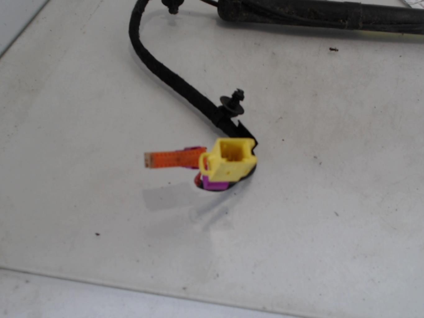 Aggancio cintura sicurezza anteriore sinistro OPEL VECTRA C PHASE 1 Diésel - 1