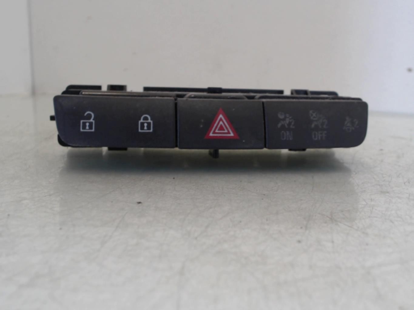 Bouton de warning OPEL INSIGNIA 1 PHASE 1 Diesel - 1