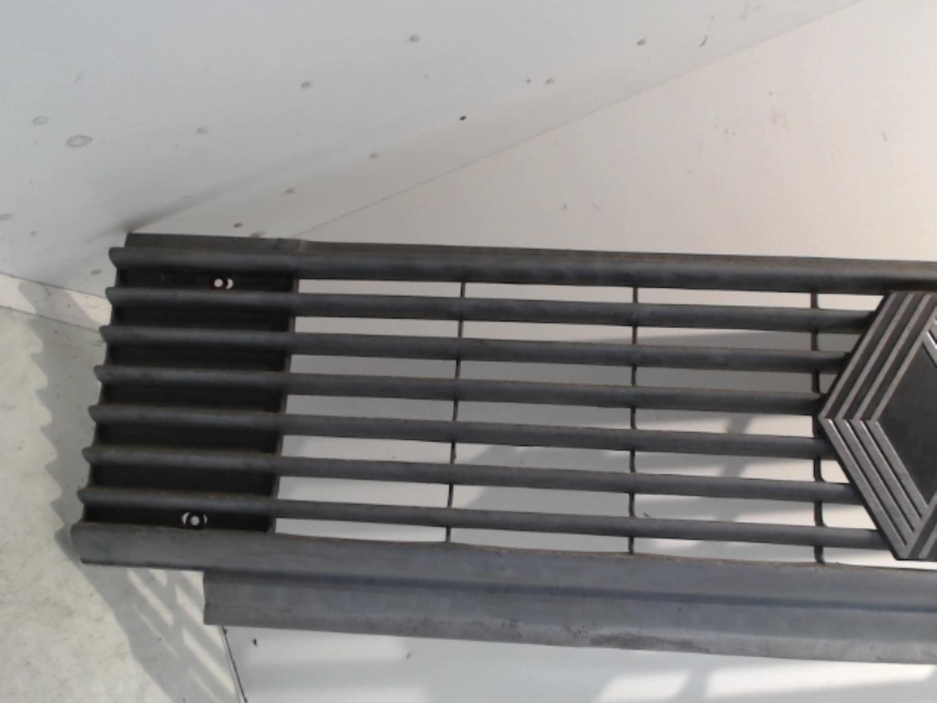 Calandre RENAULT MASTER 1 PHASE 2 Diesel - 1