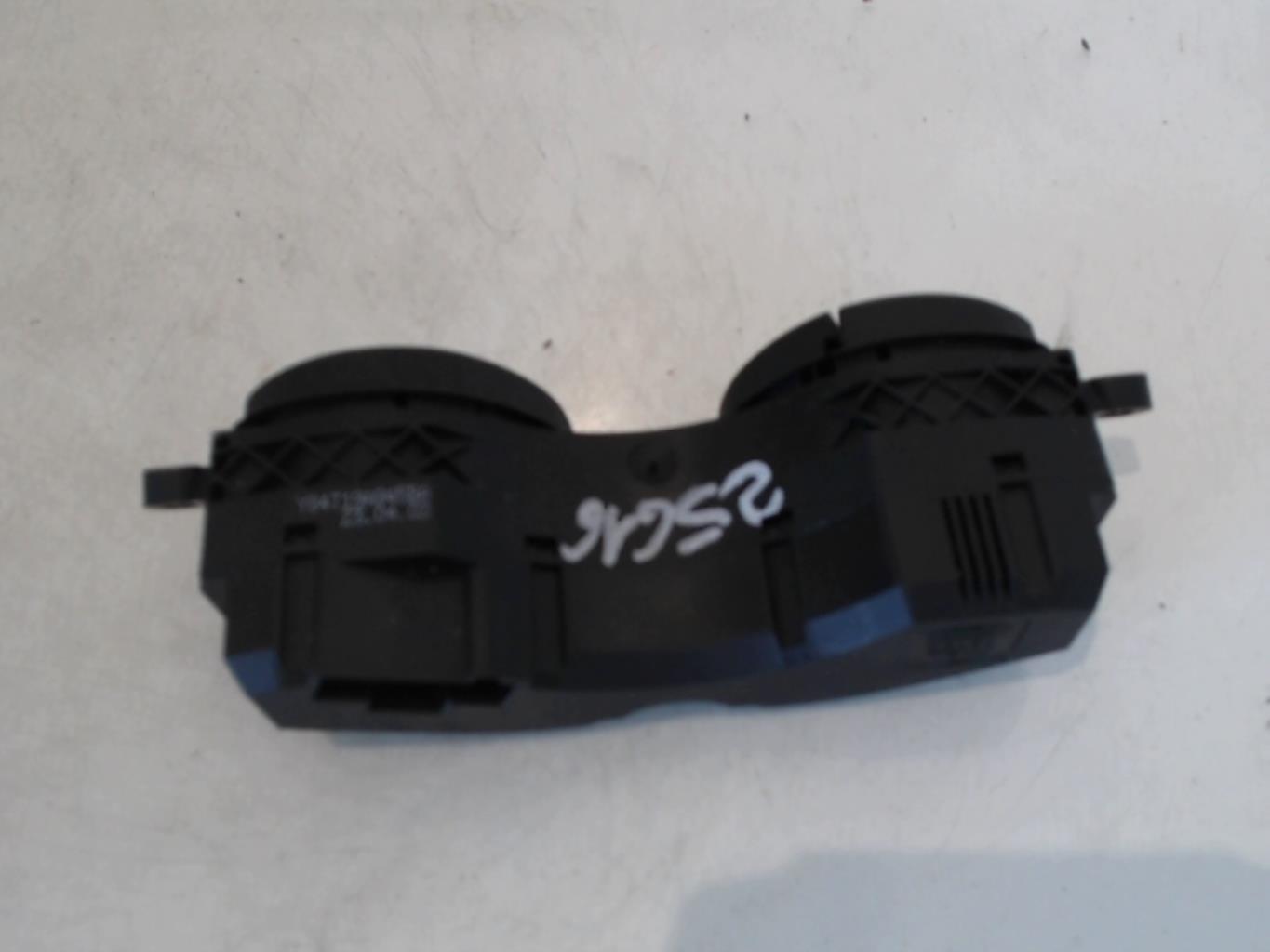 Commande chauffage FORD FOCUS 1 Diesel - 1