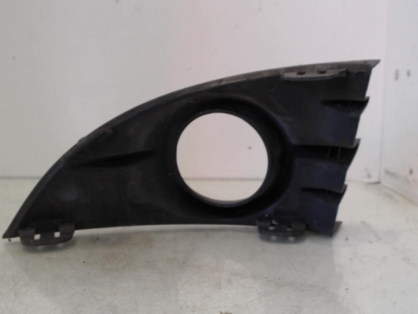 Enjoliveur anti brouillard RENAULT SCENIC 2 PHASE 2 Diesel - 1