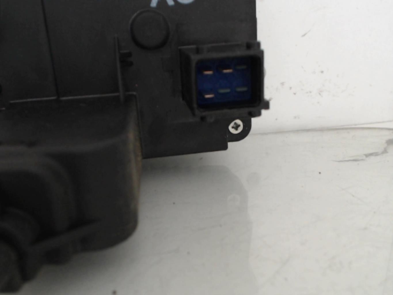 Fermeture centralisee arriere droit OPEL COMBO C PHASE 2 Diesel - 1