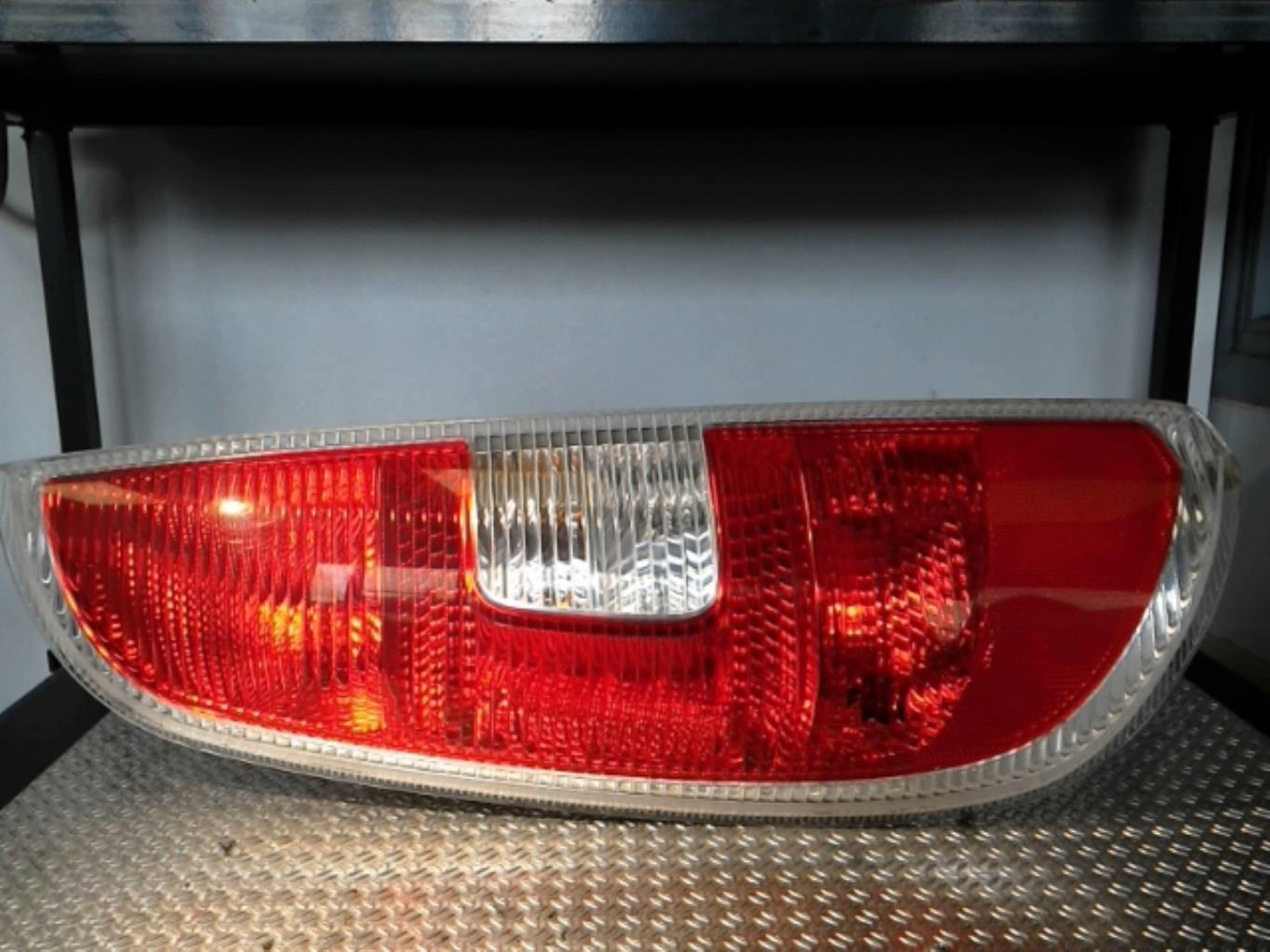 Fanale posteriore principale sinistro (luci) SKODA ROOMSTER PHASE 2 Diésel - 1