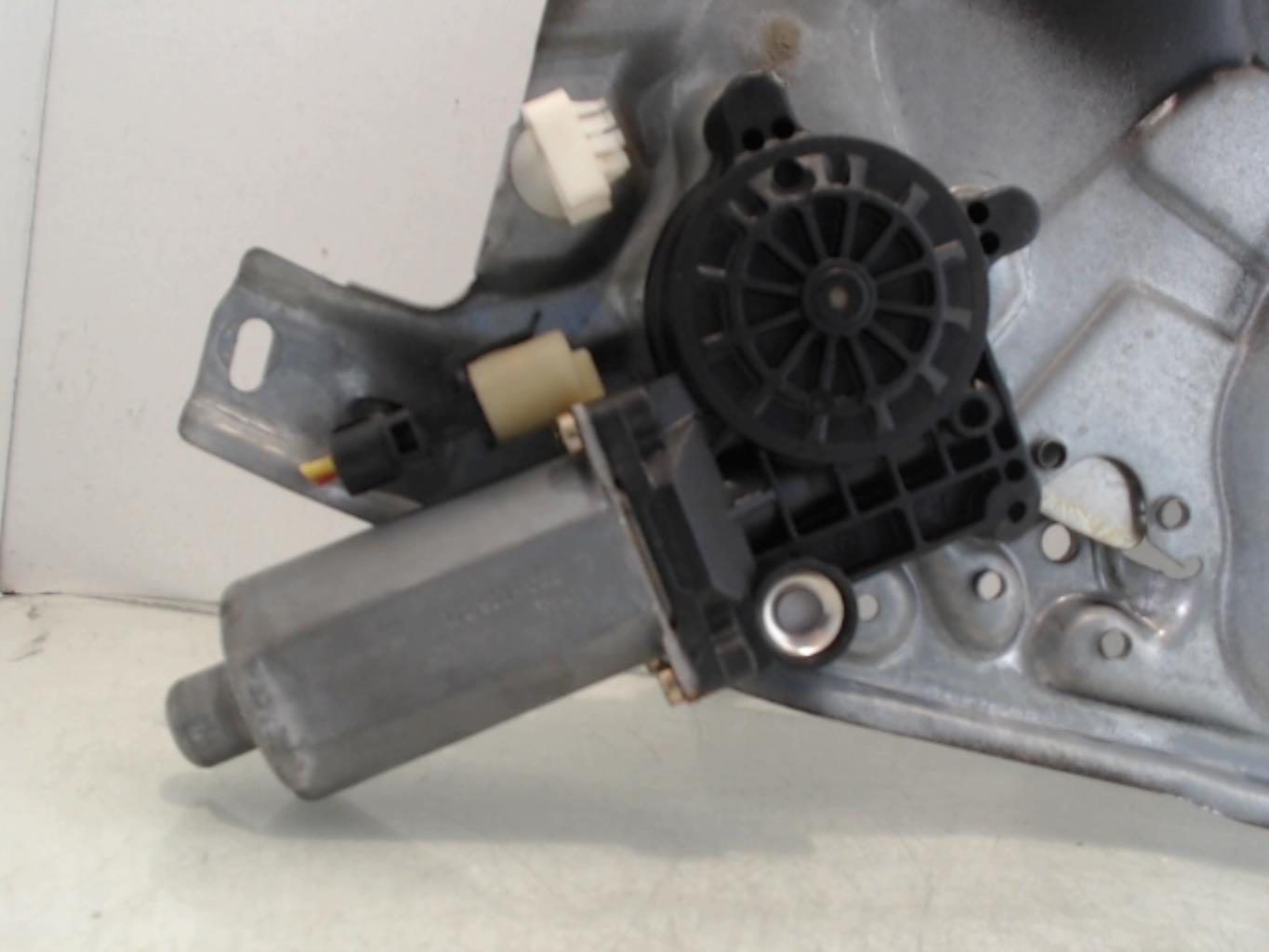 Alzacristalli elettrico posteriore sinistro RENAULT LAGUNA 1 PHASE 2 Gasolina - 1
