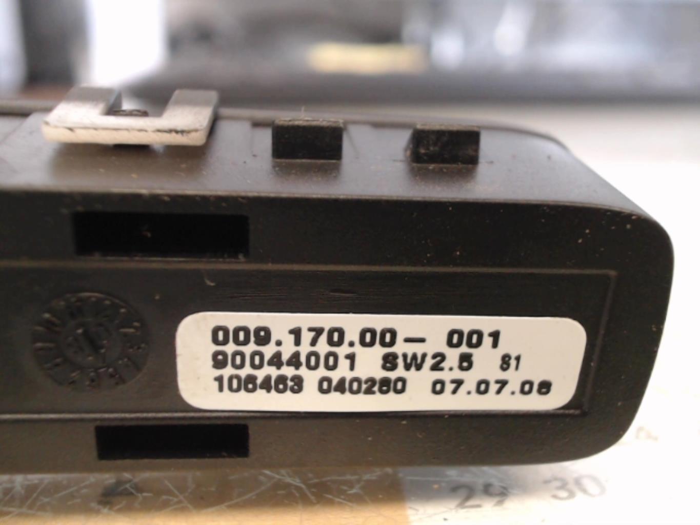 Levier de vitesses OPEL CORSA D PHASE 1 Essence - 1