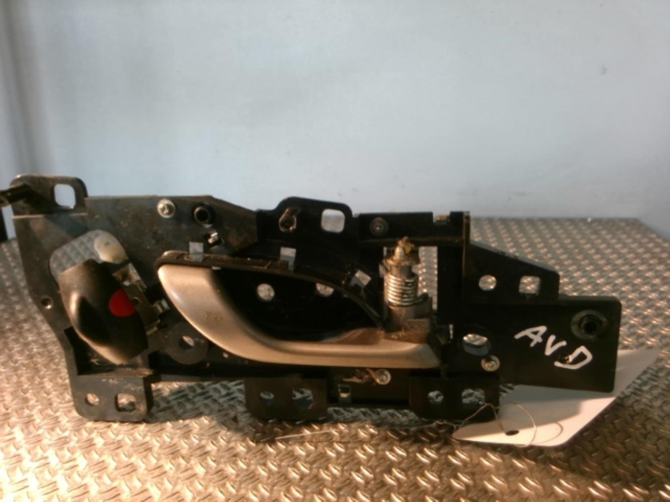 Maniglia interna anteriore destra HONDA CIVIC 8 PHASE 1 Diésel - 1