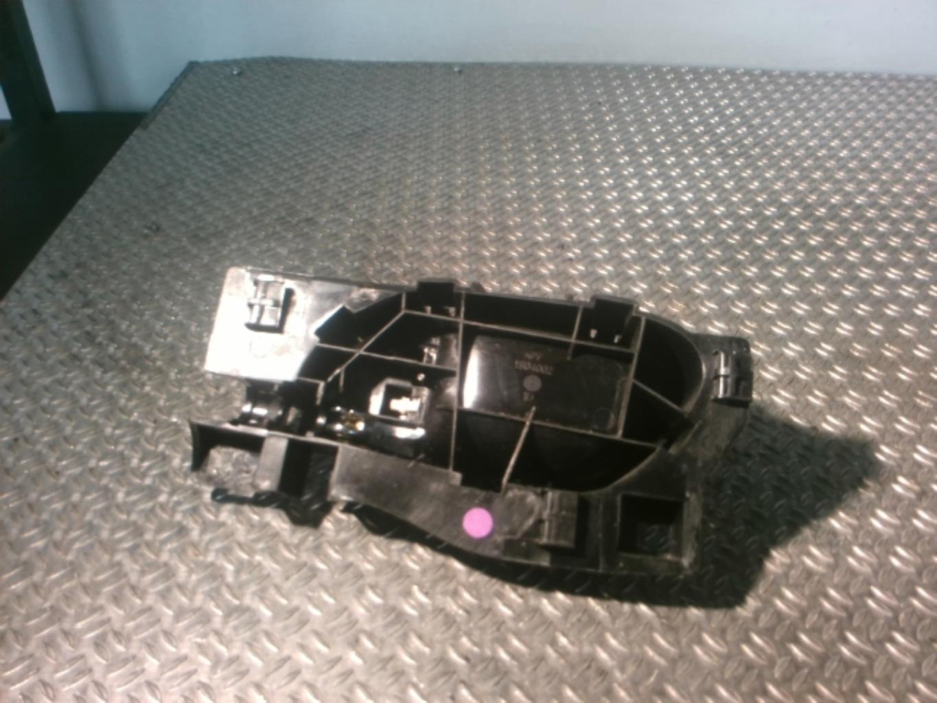 Maniglia interna anteriore destra CITROEN C3 2 PHASE 1 Diésel - 1