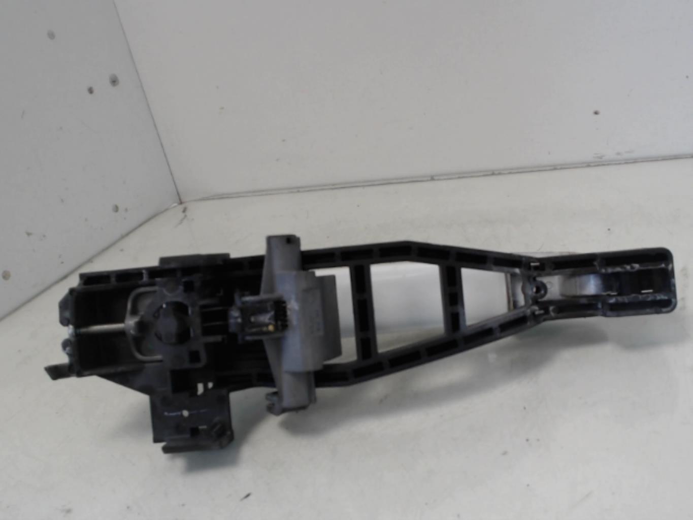 Poignee porte avant droit FORD KUGA 1 Diesel - 1