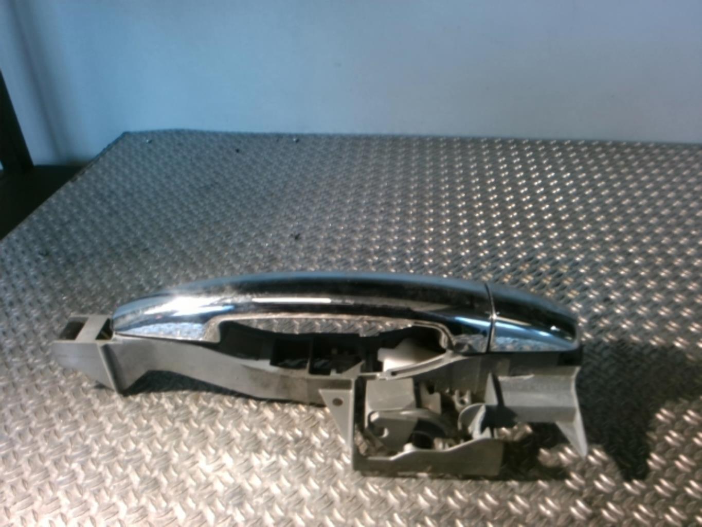 Maniglia portiera anteriore destra CITROEN C3 2 PHASE 1 Gasolina - 1